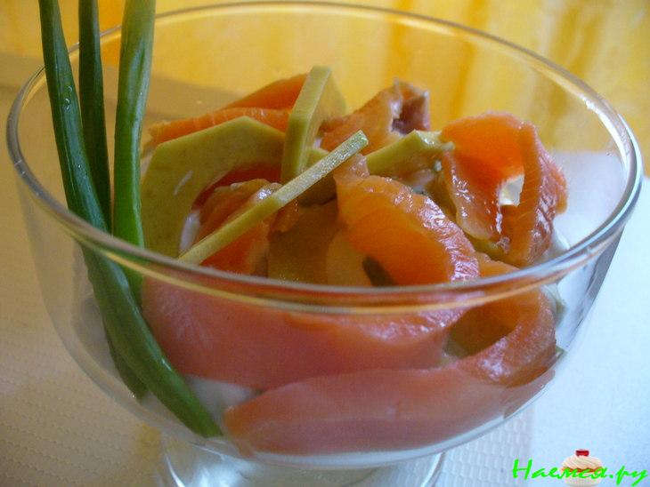 Закуска из Лосося с Авокадо и Тархуном