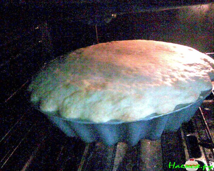 Необычный дрожжевой пирог-перевертыш (постный) с яблоками