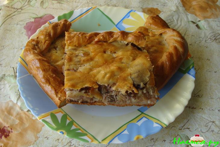 Цкен-пирог с бараниной и картофелем