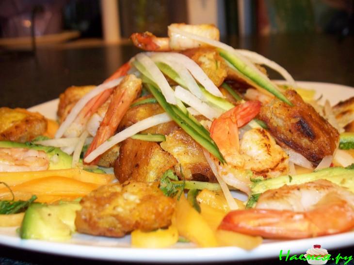 Салат с креветками и мятой Салат с креветками и мятой