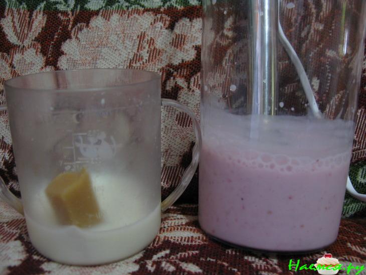 Малиново - карамельный коктейль с конфетой 'Коровка'