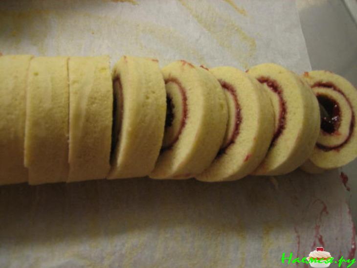 Торт бисквитно-желейный