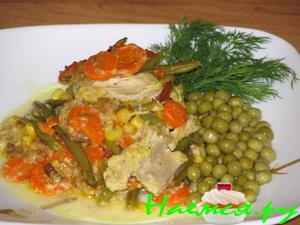 Курочка с овощами в сметане с сухариками