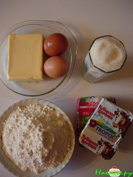 Пирог с творожной начинкой