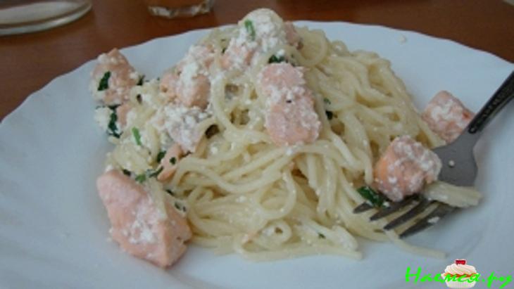 Спагетти с лососем