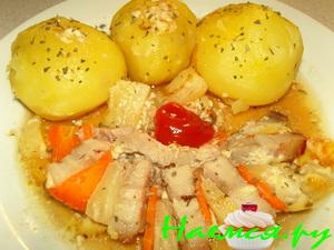 Свинина - книжка с ананасом и морковкой