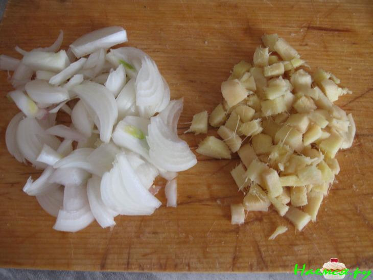 Рисовая вермишель с курицей и грибами