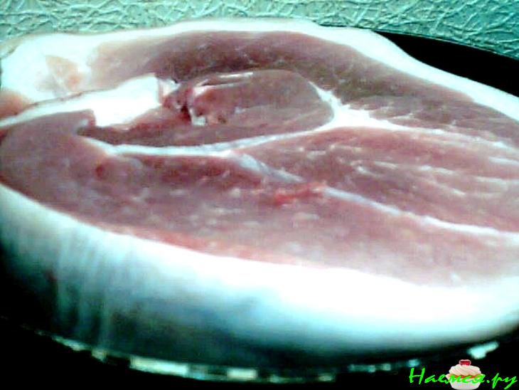 Свинка запеченная