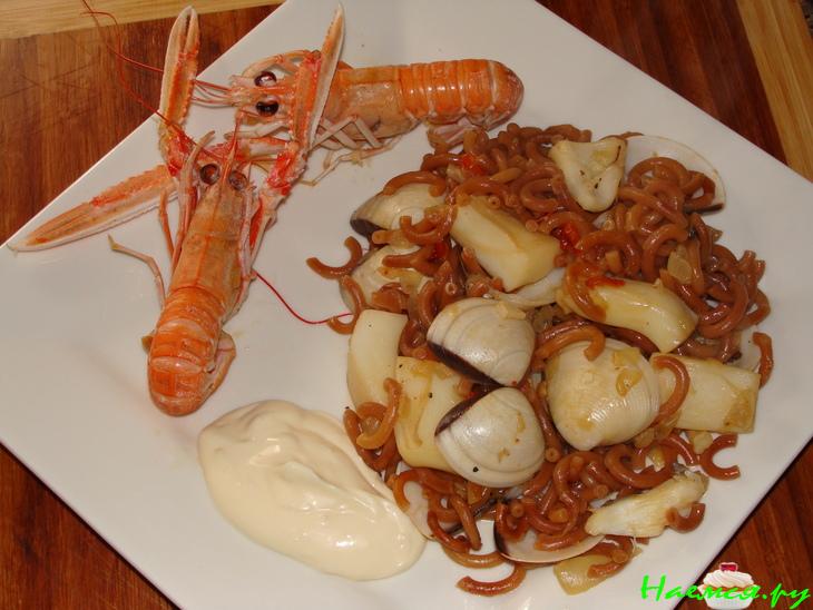 "Фидеуа"-паста с морепродуктами