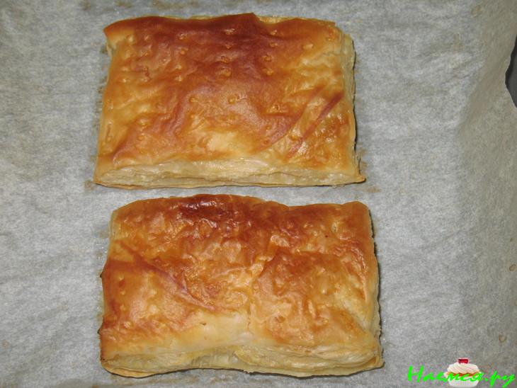 Слоеные пирожные с малиной и рикоттой 