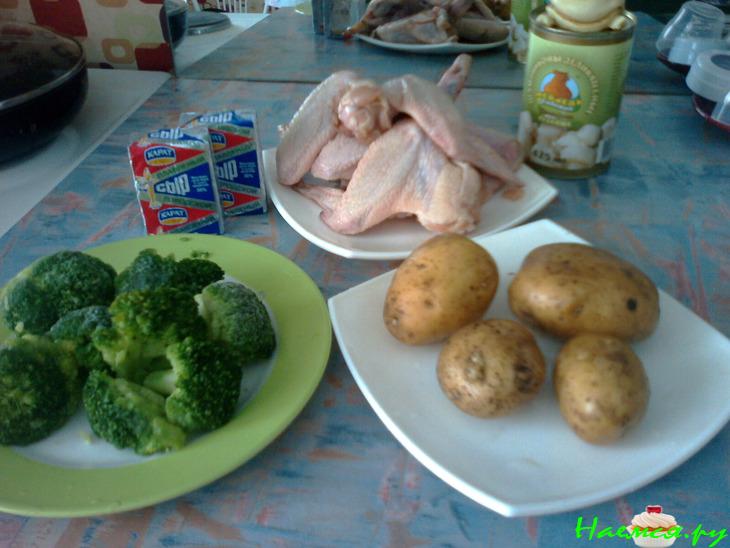 Суп "Сырный" с куриными крыльями