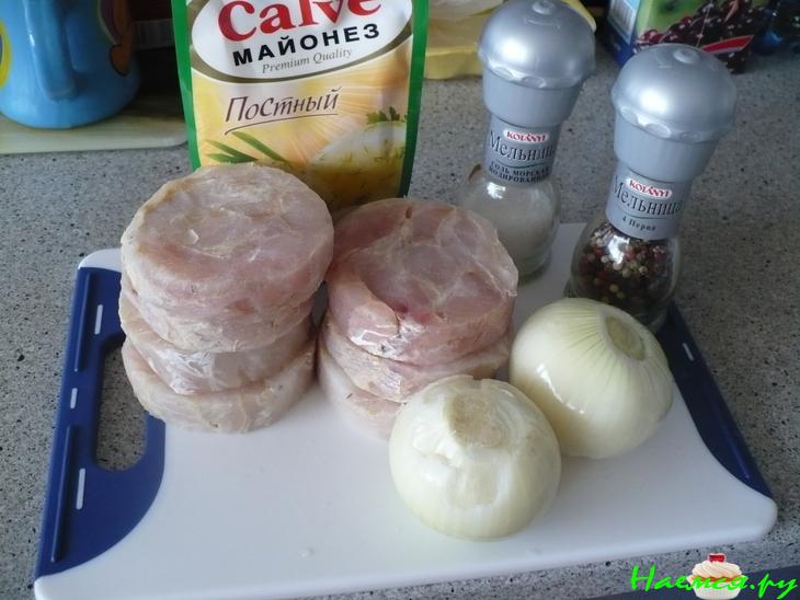 Рыба под майонезом (филе окуня)