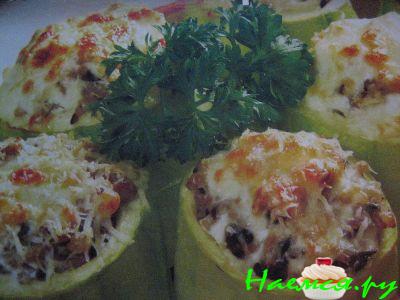 Кабачки, фаршированные грибами