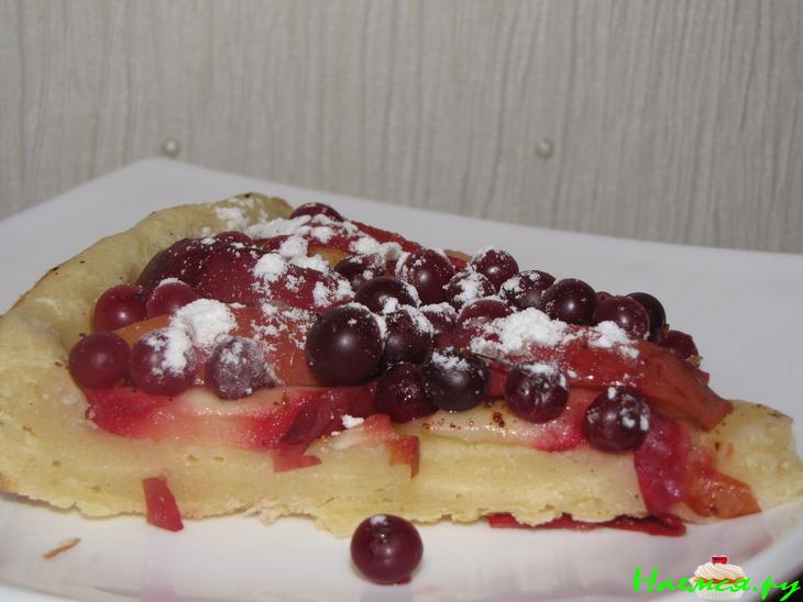 Пирог с яблоками и клюквой
