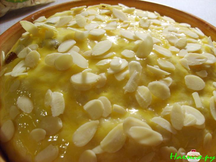 <p class='MsoNormal' style='mso-layout-grid-align: none; text-autospace: none;'><span style='font-size: 13.0pt; background: white; mso-highlight: white;'>Пасхальный хлебушек