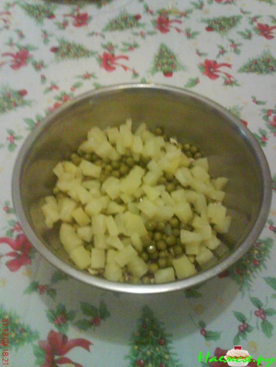 Салат "Пина колада"