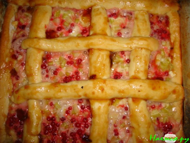 Пирог с ревенем (рабарбаром) латвийский