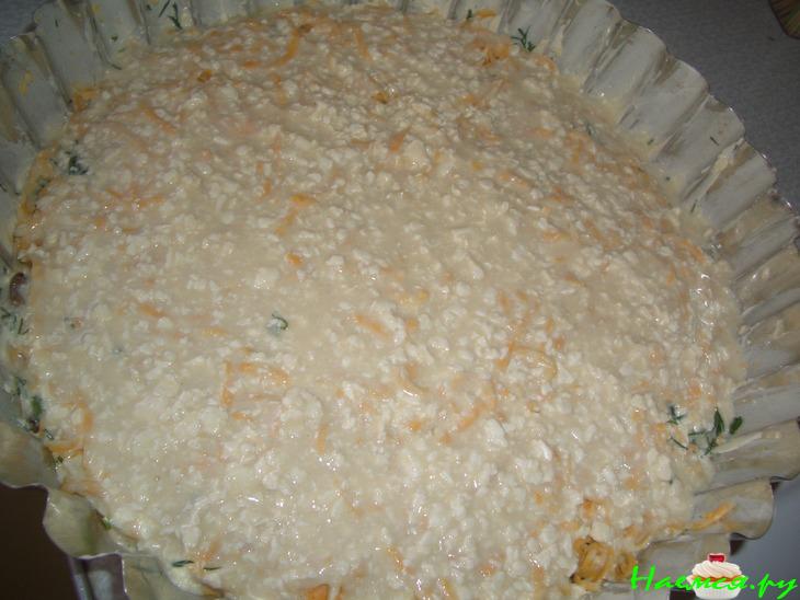 Грибной пирог с луком и сыром