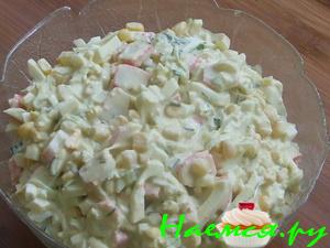 Салат с крабовыми палочками