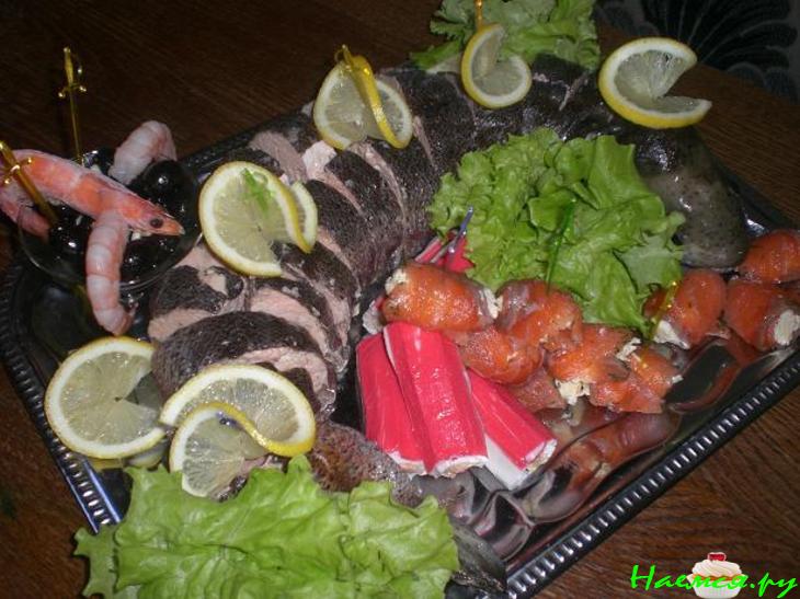 Форель фаршированная морепродуктами