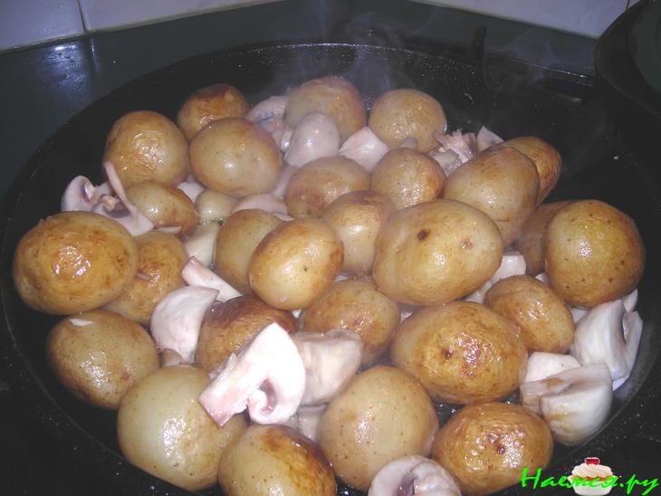 Картофель в сметане
