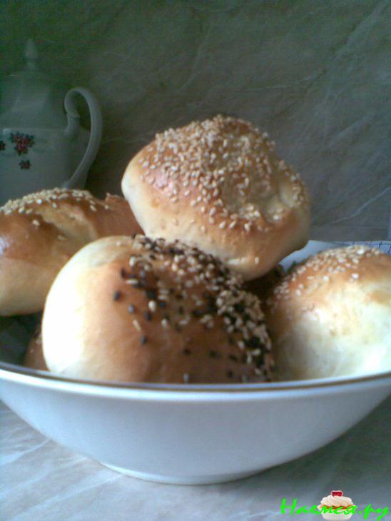 Пампушки с чесноком (чесночный соус)