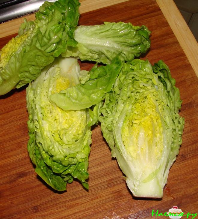 Коктейль с креветками, черной икрой и ананасом Коктейль с креветками, черной икрой и ананасом