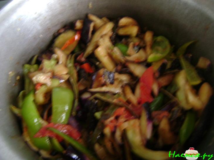Баклажаны по-корейски с болгарским перцем Баклажаны по-корейски с болгарским перцем