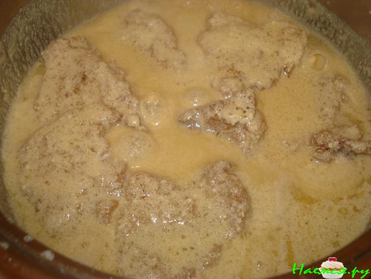 Свиная вырезка в сметанно-грибном соусе