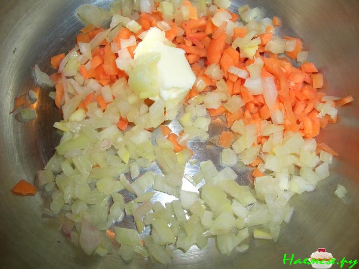 Свекольный суп с картофельной лапшой