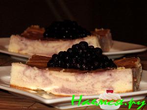 Кокосово-черничный творожный пирог