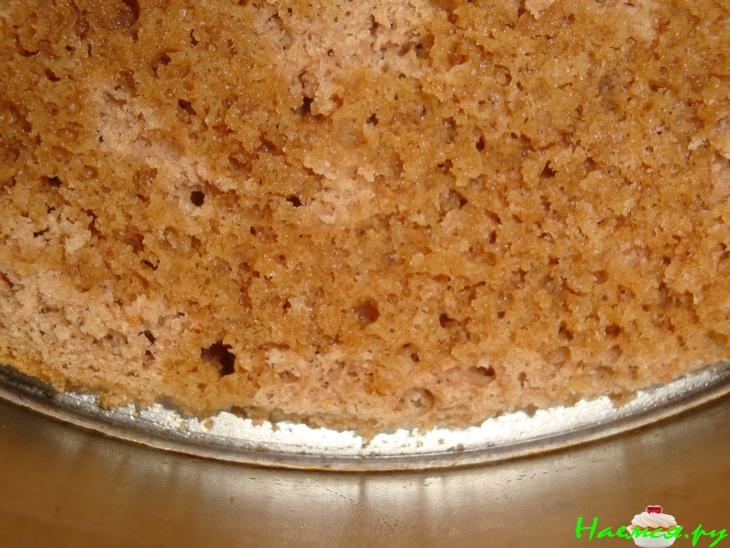 Торт с клубникой и белым шоколадом. Нежный