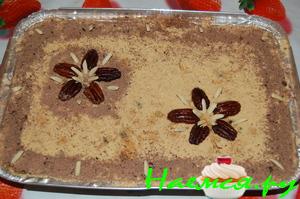 Торт из печенья с творожным кремом с орехами и шоколадом