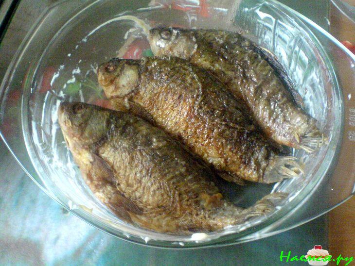 Караси в сметане с картофелем