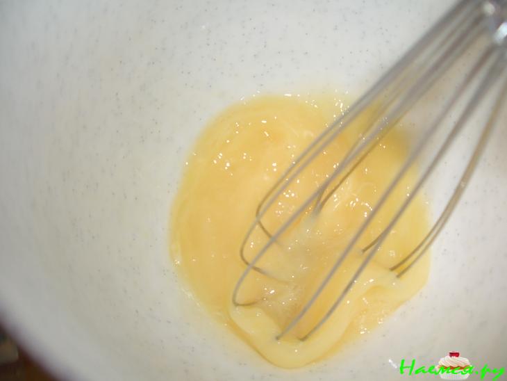 Грибной пирог с луком и сыром