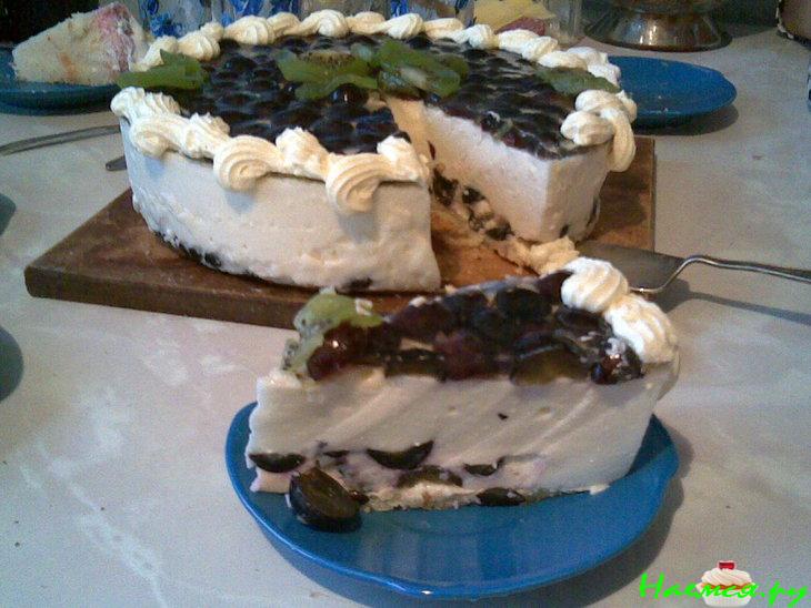 Торт творожный с виноградом Торт творожный с виноградом