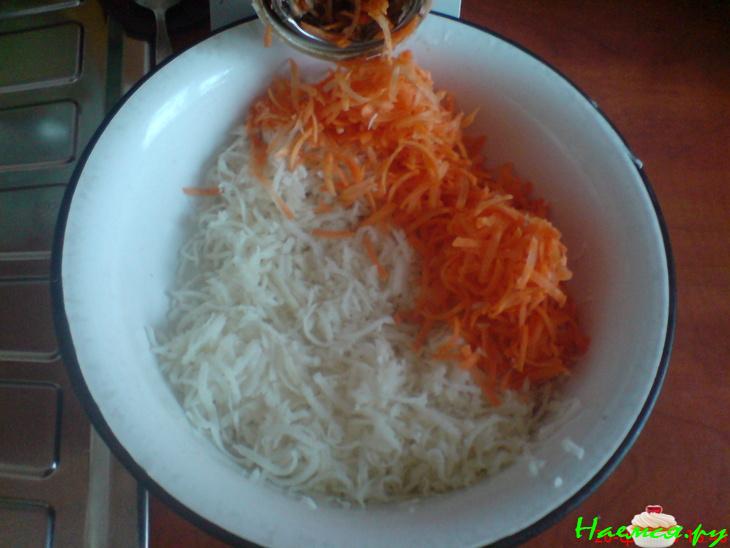 Салатик простой с черной редькой