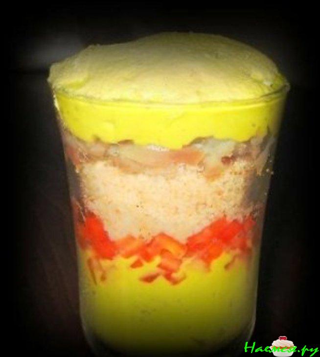 Томаты с авокадо и анчоусами под соусом Песто