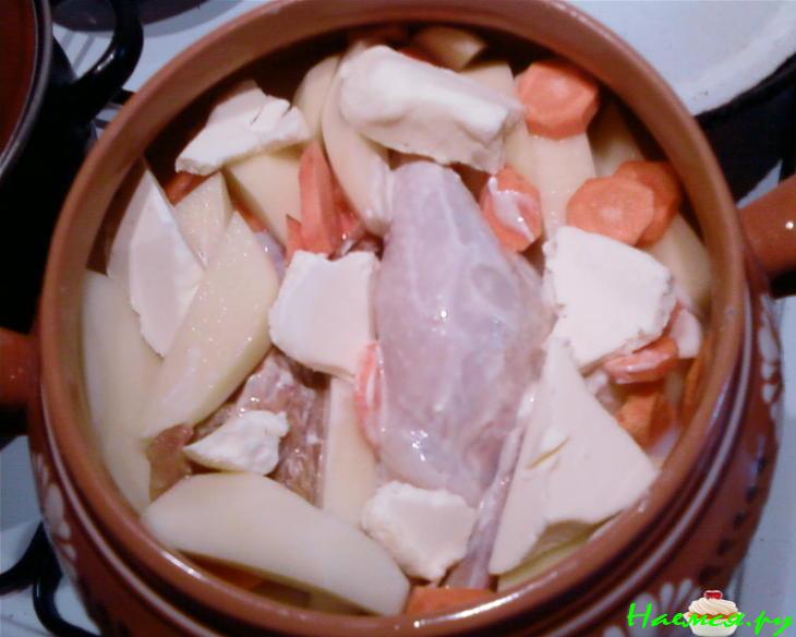 Курица в горшочке с молоком