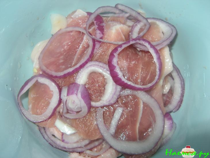 Мясные мешочки с начинкой и кедровыми орешками Мясные мешочки с начинкой и кедровыми орешками