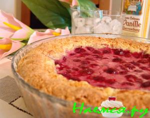 Пирог с вишней и крем-сыром Пирог с вишней и крем-сыром