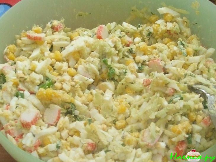 Салат с крабовыми палочками