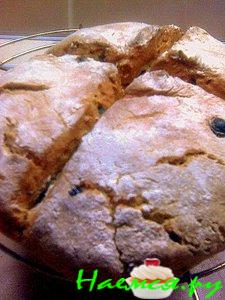 Ржаной хлеб на соде с семечками, изюмом и фисташками