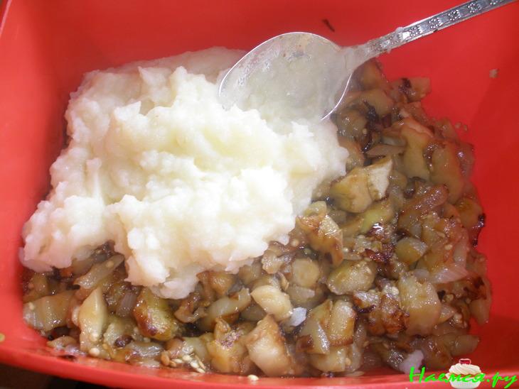 Баклажаны с начинкой из картофеля