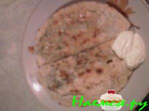 Кутабы с зеленью и брынзой