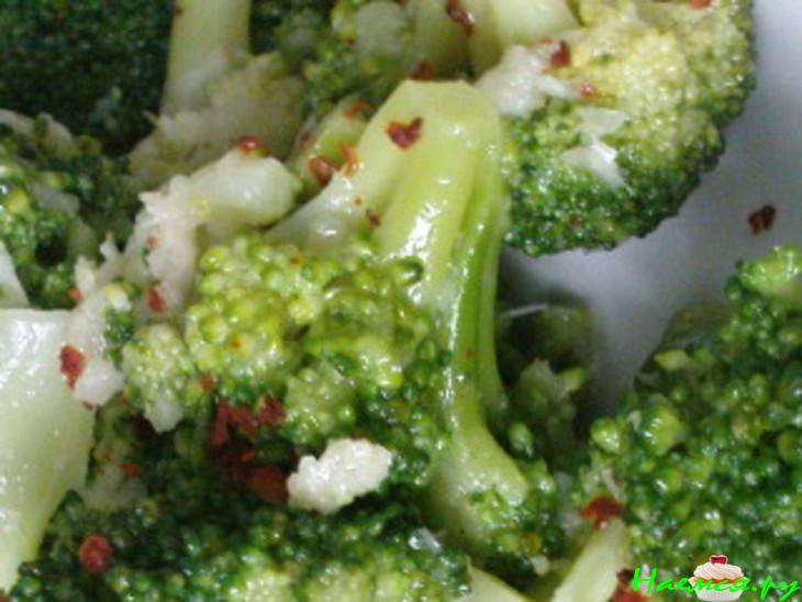 Салат из брокколи легкий и вкусный!