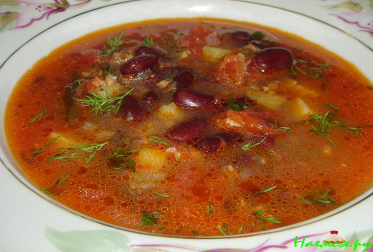 Суп с фасолью по мотивам чили кон карне