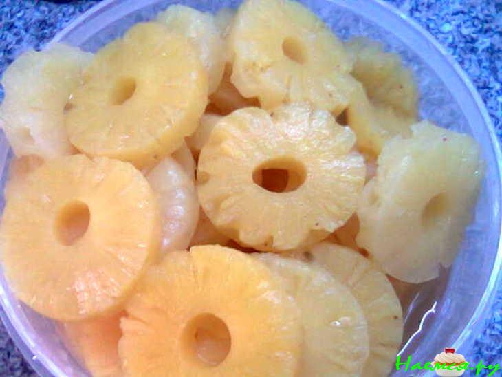 Кекс с ананасами