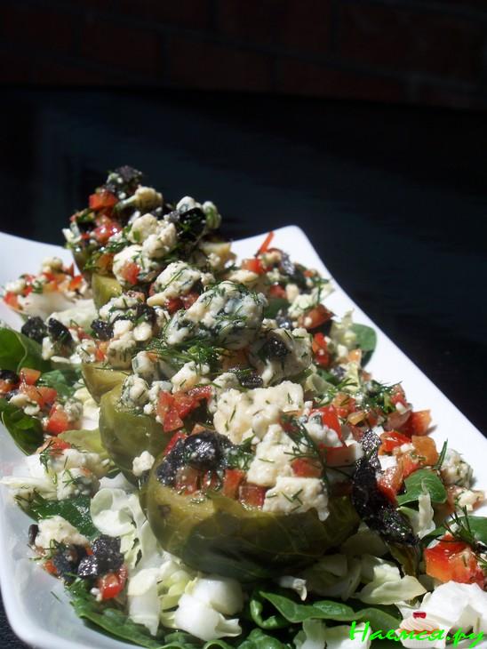 Закуска из брюссельской капусты с Рокфором 