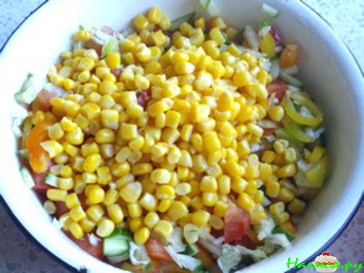 Салат овощной с грибами